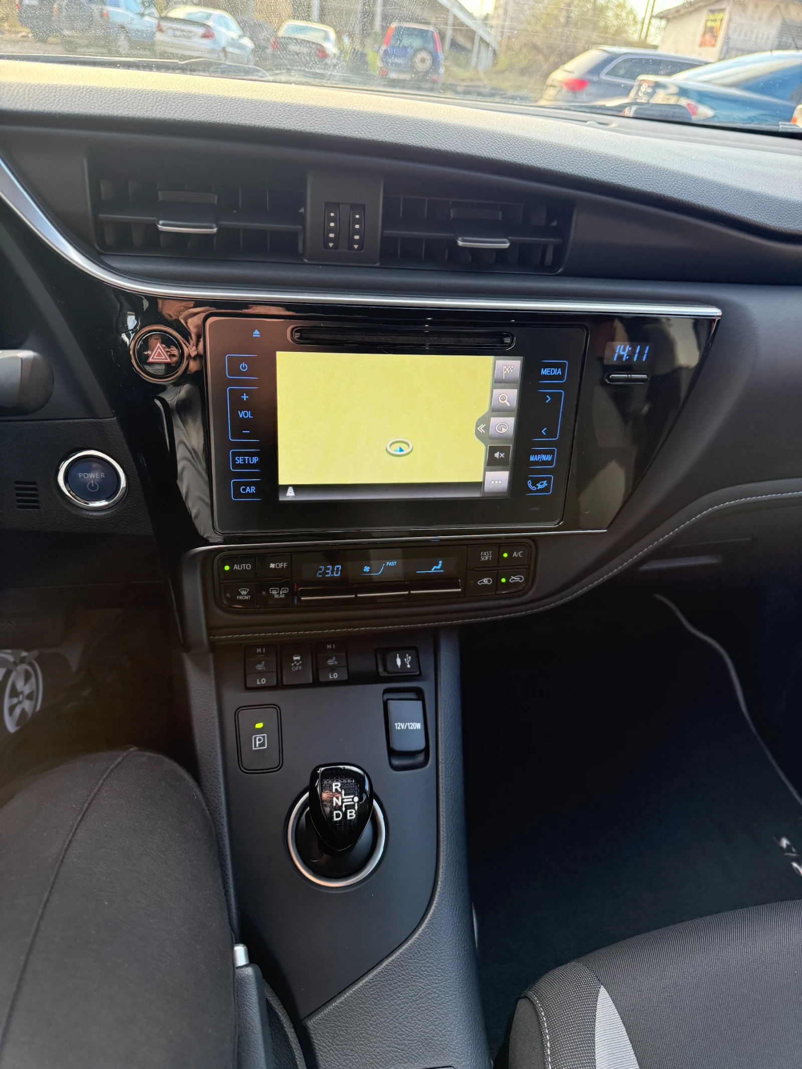 Toyota Auris 1.8 TS - изображение 9