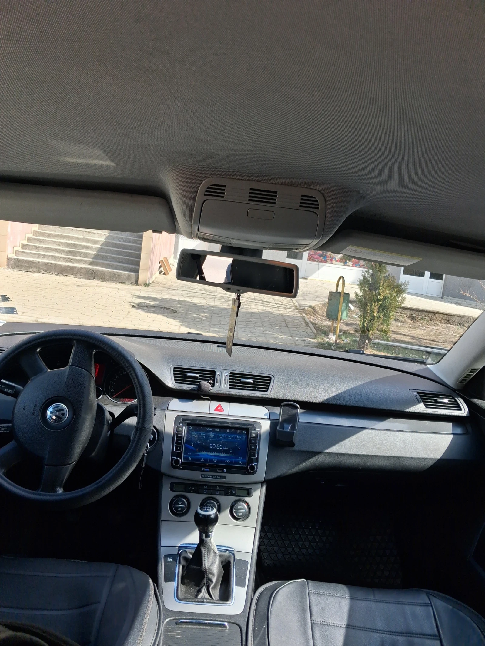 VW Passat Комби , снимка 7 - Автомобили и джипове - 53862613