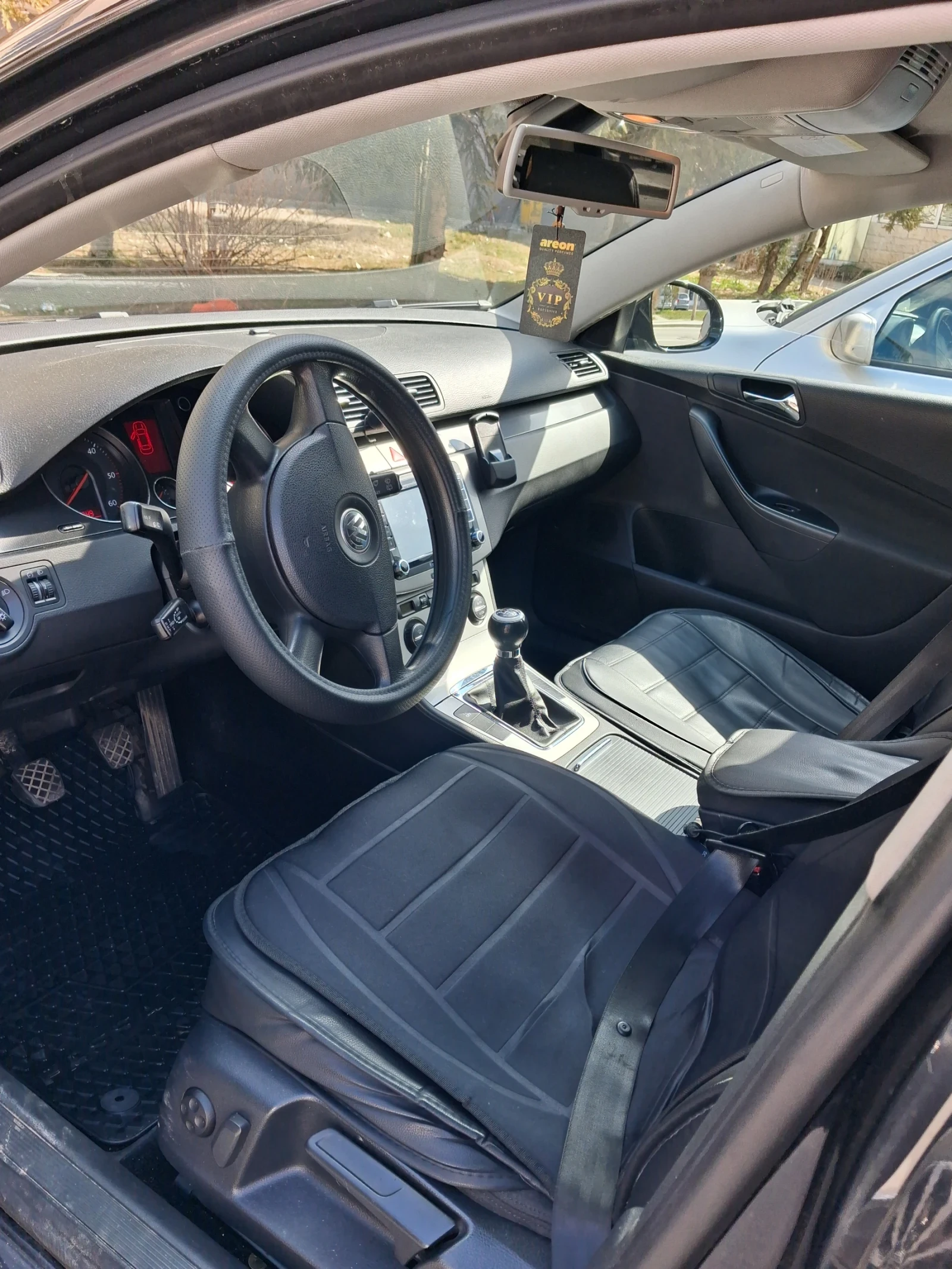 VW Passat Комби , снимка 9 - Автомобили и джипове - 53862613