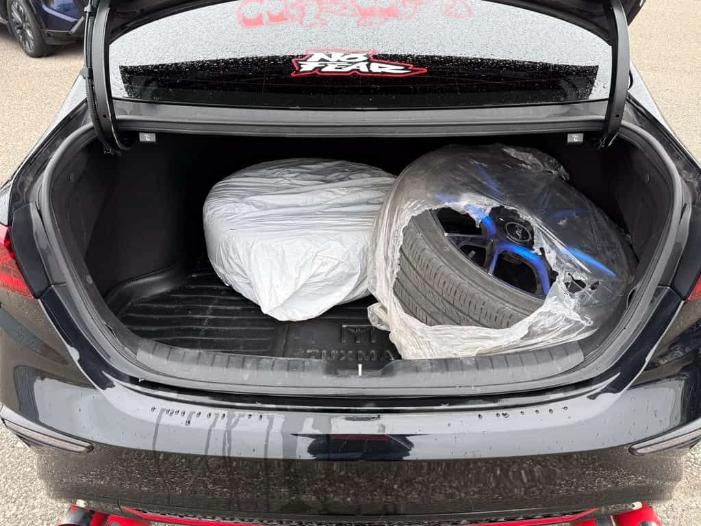 Kia Forte * Certified | One Owner | Leather | CarPlay | Sunr, снимка 14 - Автомобили и джипове - 54083042