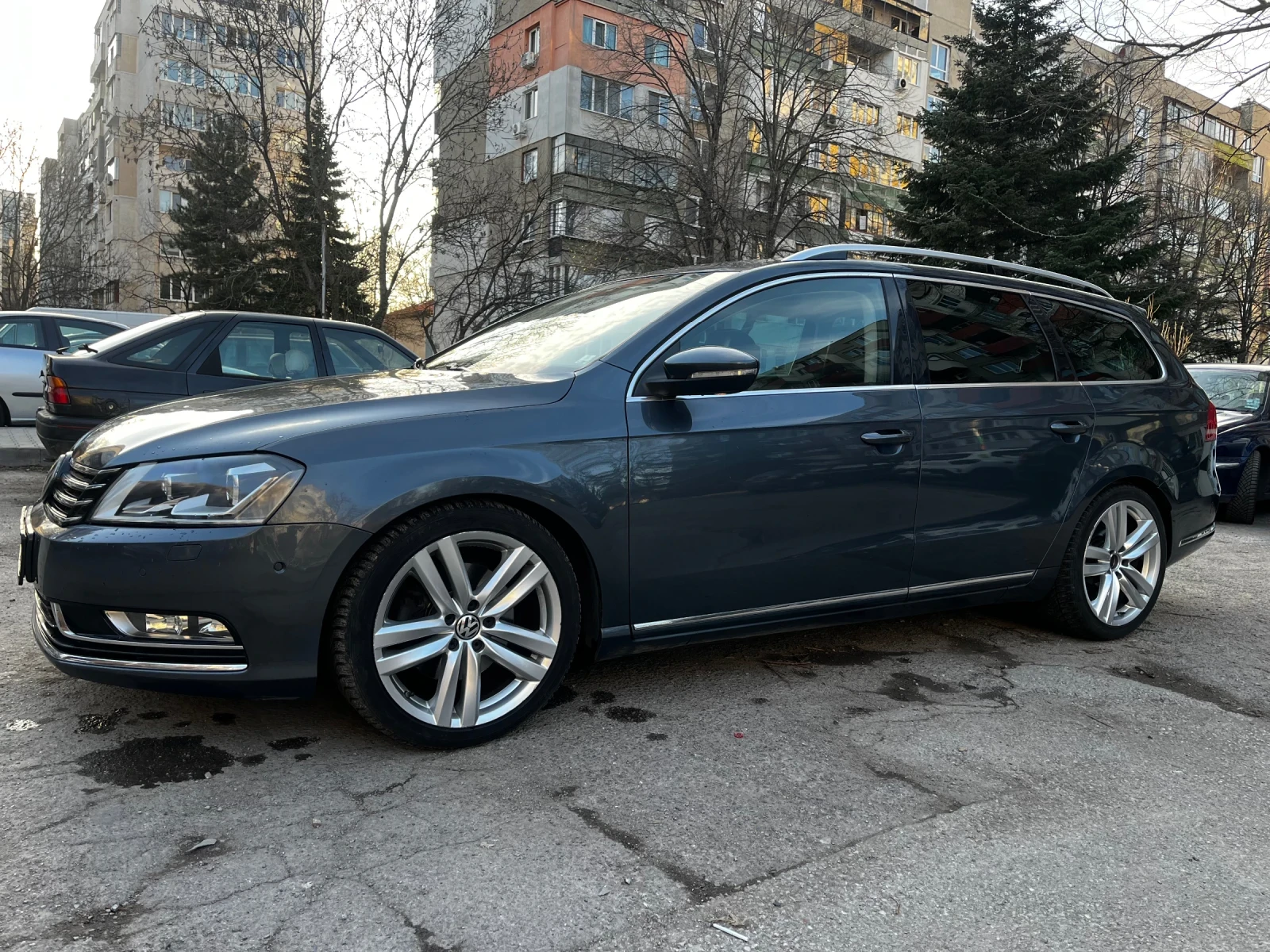 VW Passat, снимка 4 - Автомобили и джипове - 54092190