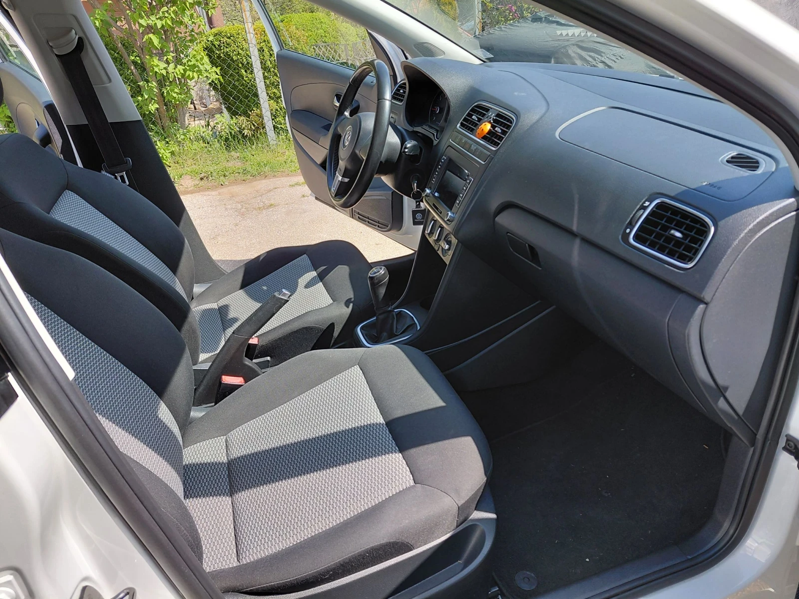 VW Polo 1.2TDI, снимка 15 - Автомобили и джипове - 54459443
