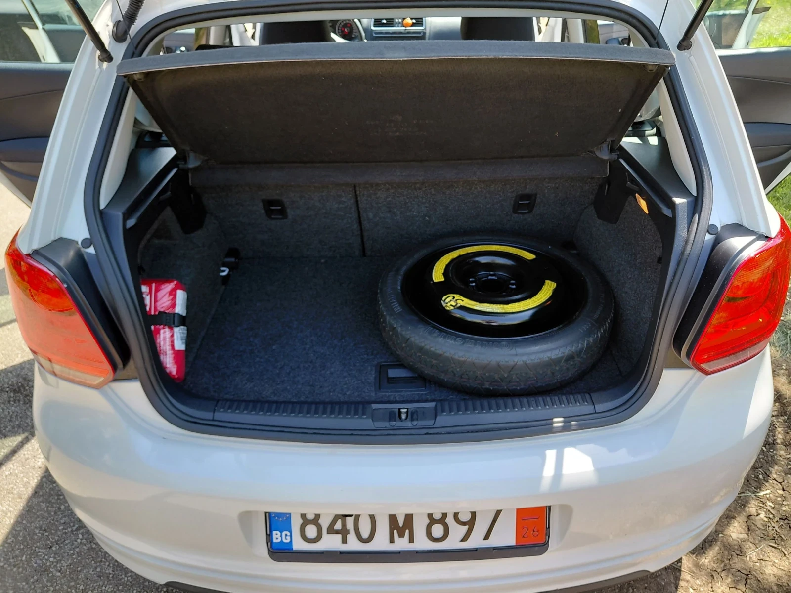 VW Polo 1.2TDI, снимка 13 - Автомобили и джипове - 54459443