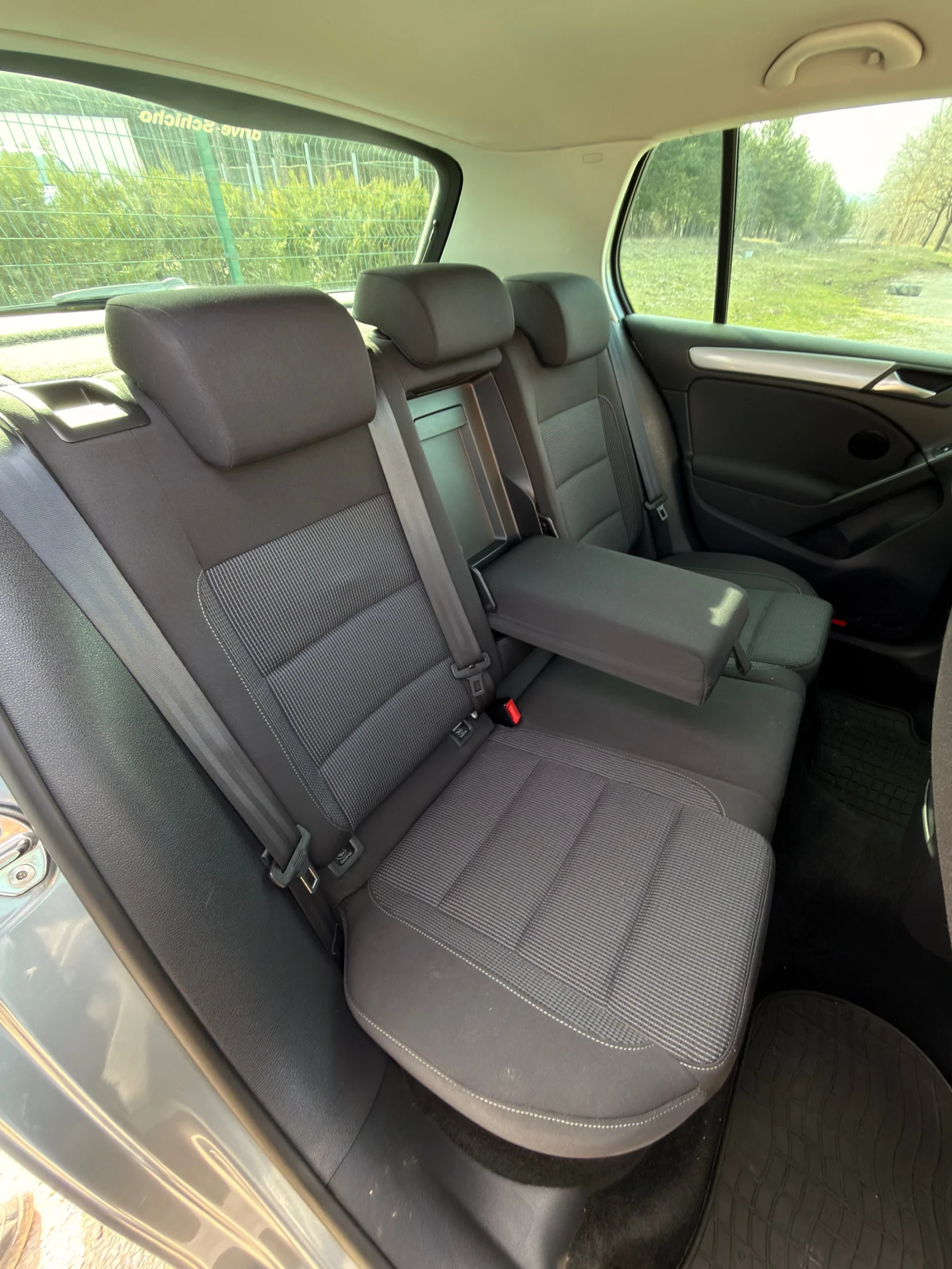 VW Golf DSG R-line, снимка 12 - Автомобили и джипове - 54824732