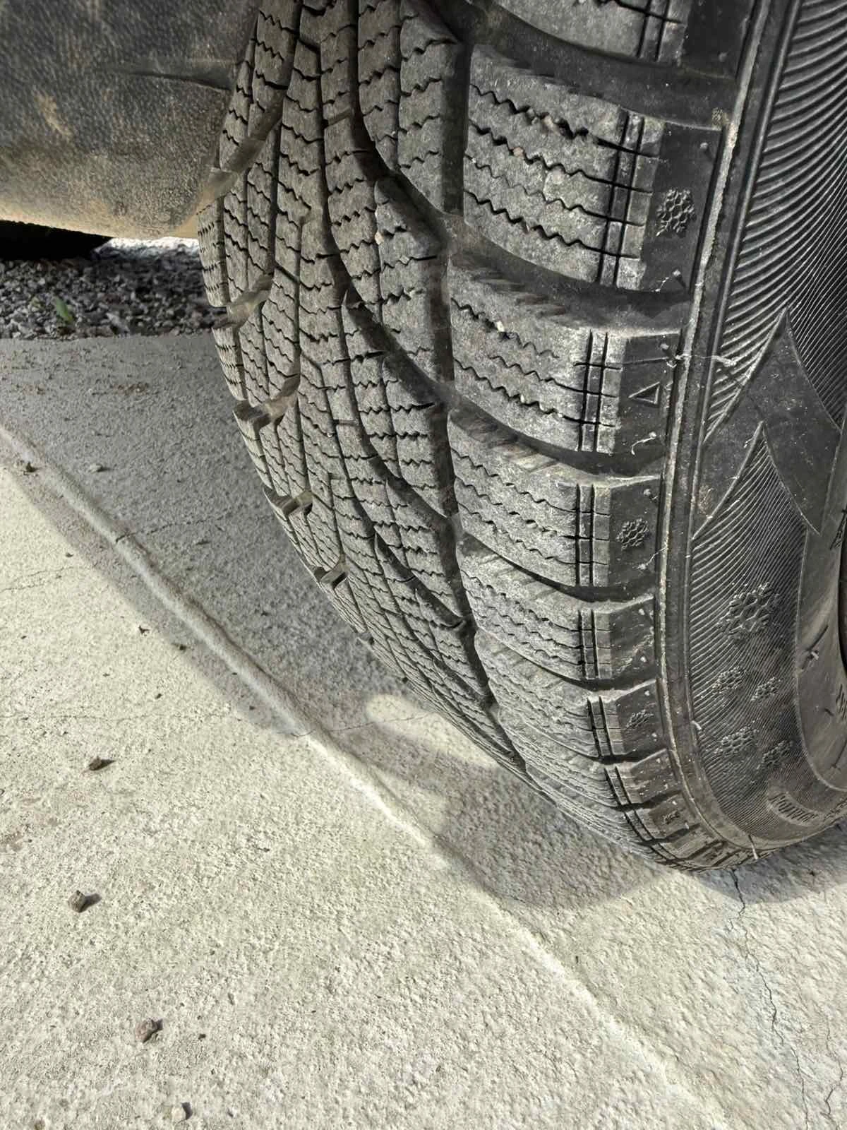 VW Golf, снимка 5 - Автомобили и джипове - 55038941