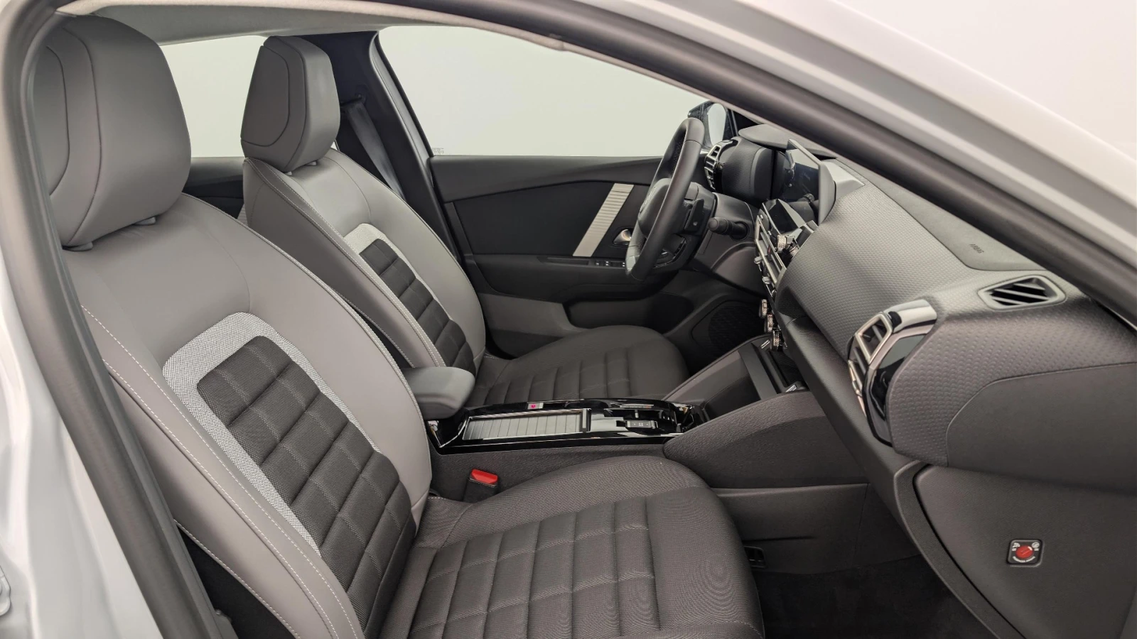 Citroen C4 1.2 Business - Hybrid 136 к.с. , снимка 13 - Автомобили и джипове - 55185468