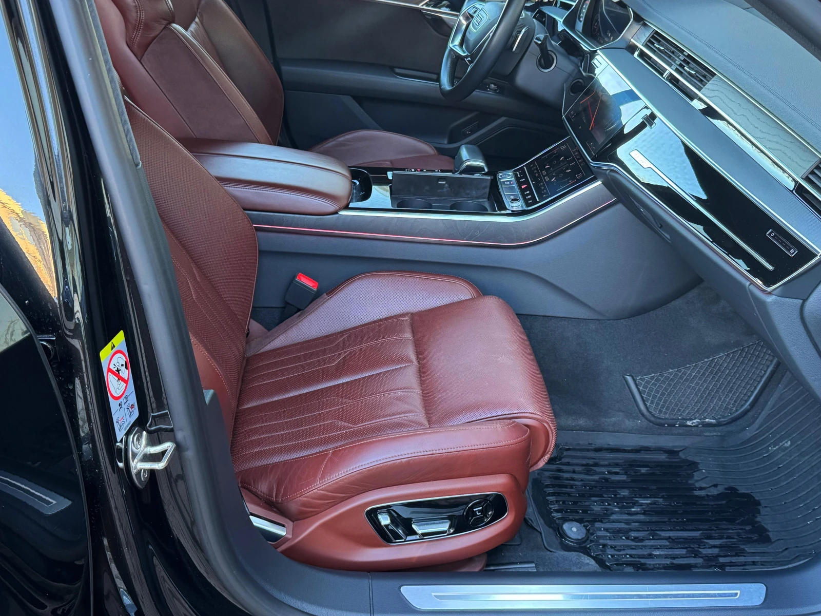 Audi A8 * 50TDI* QUATTRO* ПЪЛНА СЕРВИЗНА ИСТОРИЯ* , снимка 11 - Автомобили и джипове - 55559833