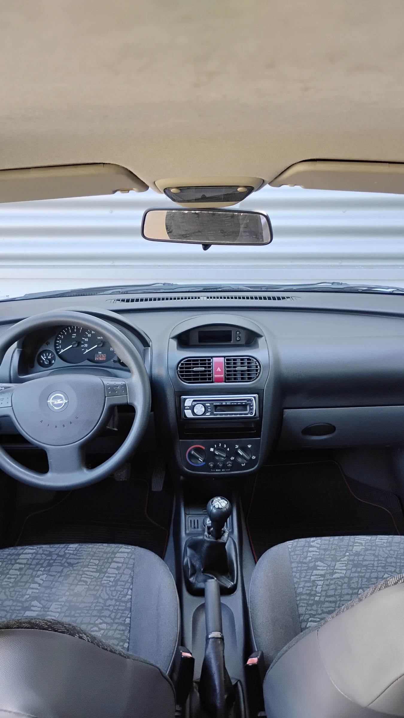 Opel Corsa 1.2, снимка 6 - Автомобили и джипове - 55636461