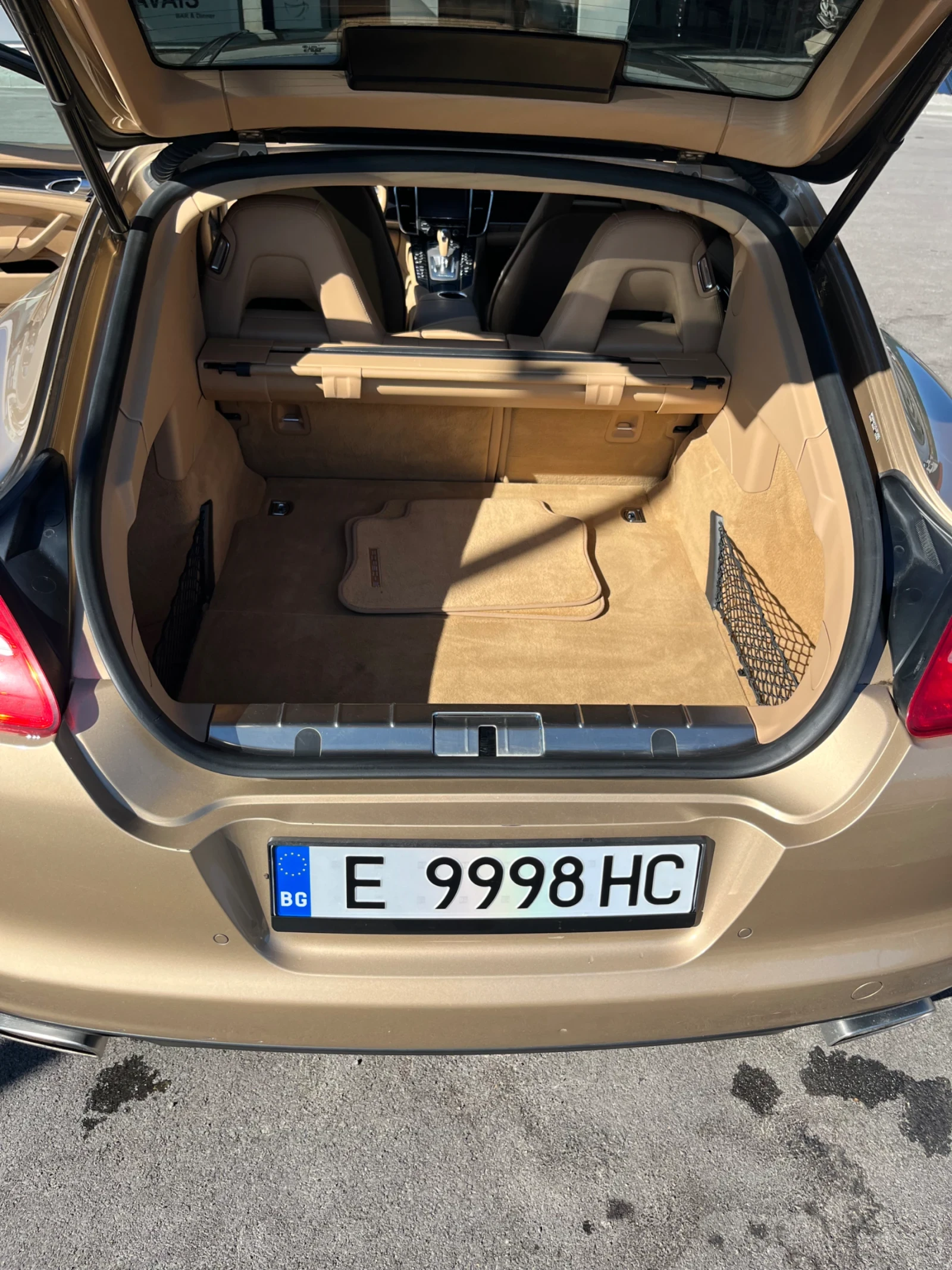 Porsche Panamera, снимка 12 - Автомобили и джипове - 55674554