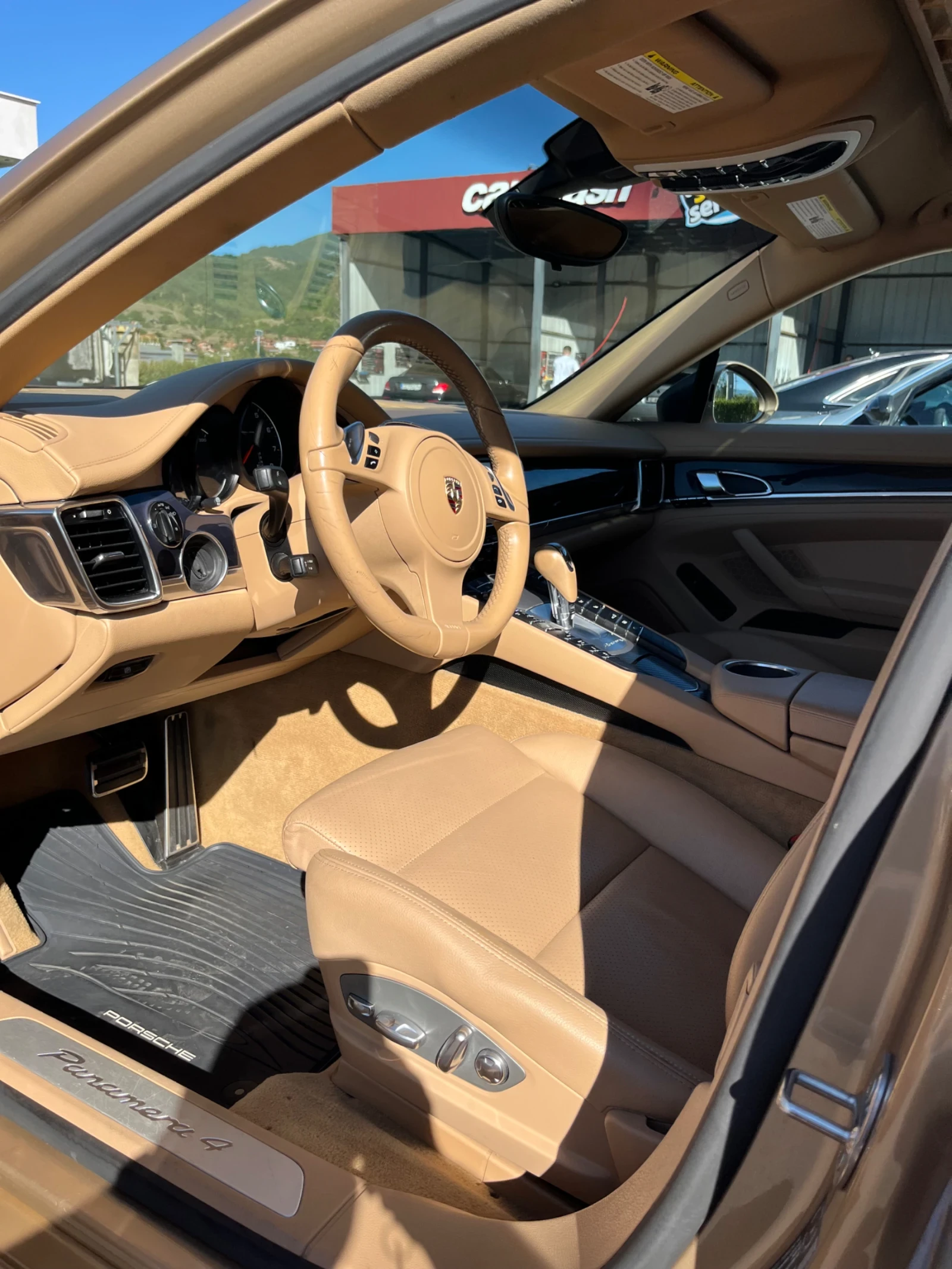 Porsche Panamera, снимка 10 - Автомобили и джипове - 55674554