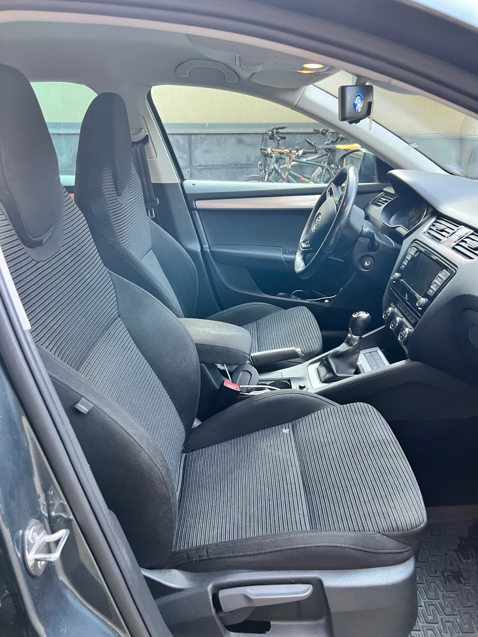 Skoda Octavia, снимка 5 - Автомобили и джипове - 55834603