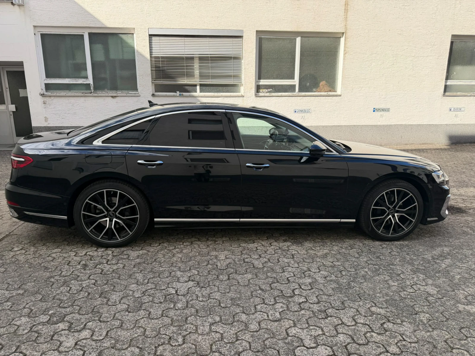 Audi A8 50TDI-Quattro/Distronic/HEAD-Up/B&O/B Гаранция!!, снимка 6 - Автомобили и джипове - 56133871