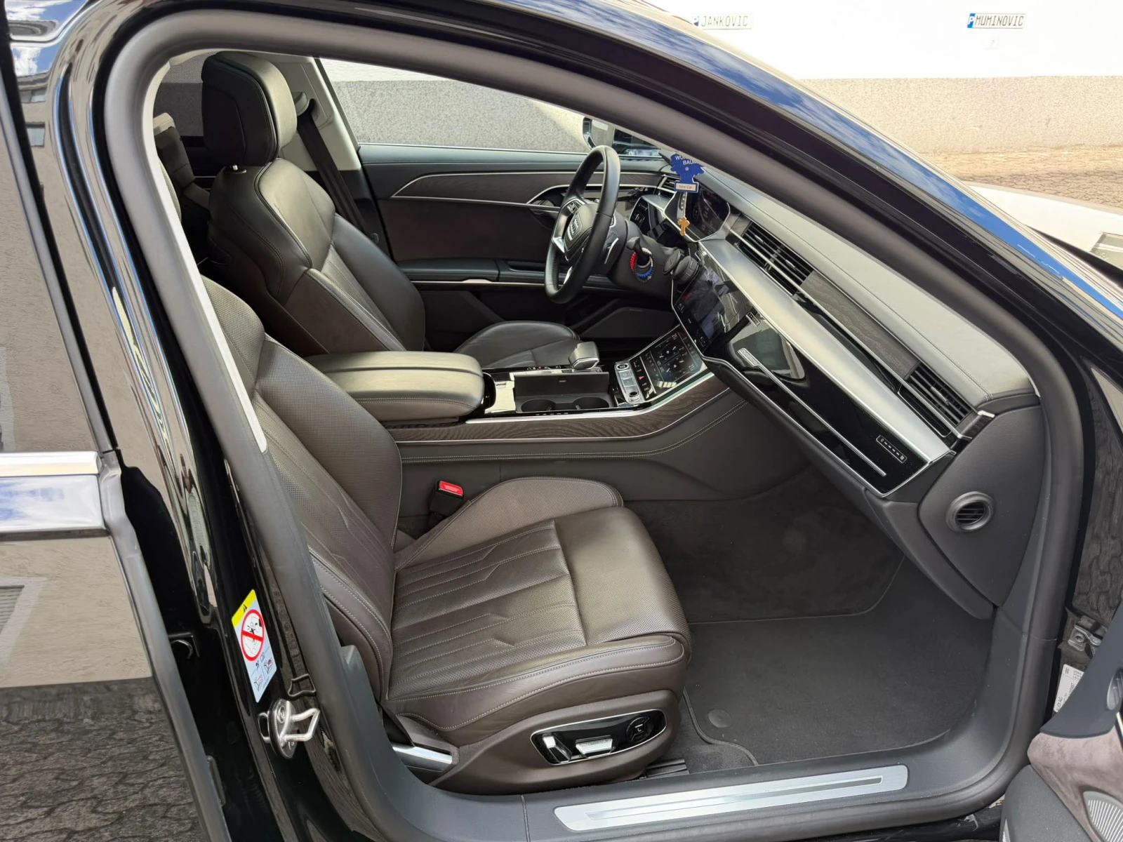 Audi A8 50TDI-Quattro/Distronic/HEAD-Up/B&O/B Гаранция!!, снимка 16 - Автомобили и джипове - 56133871