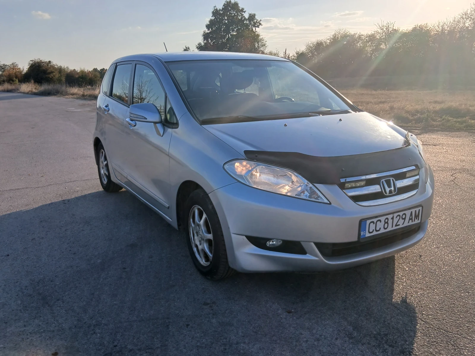 Honda Fr-v, снимка 3 - Автомобили и джипове - 56445569