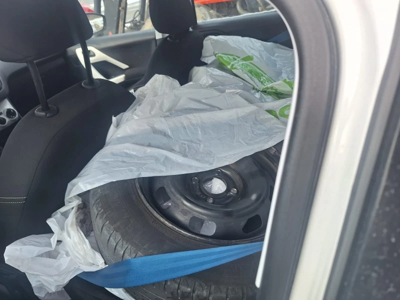 Peugeot 208 I, снимка 4 - Автомобили и джипове - 53376662