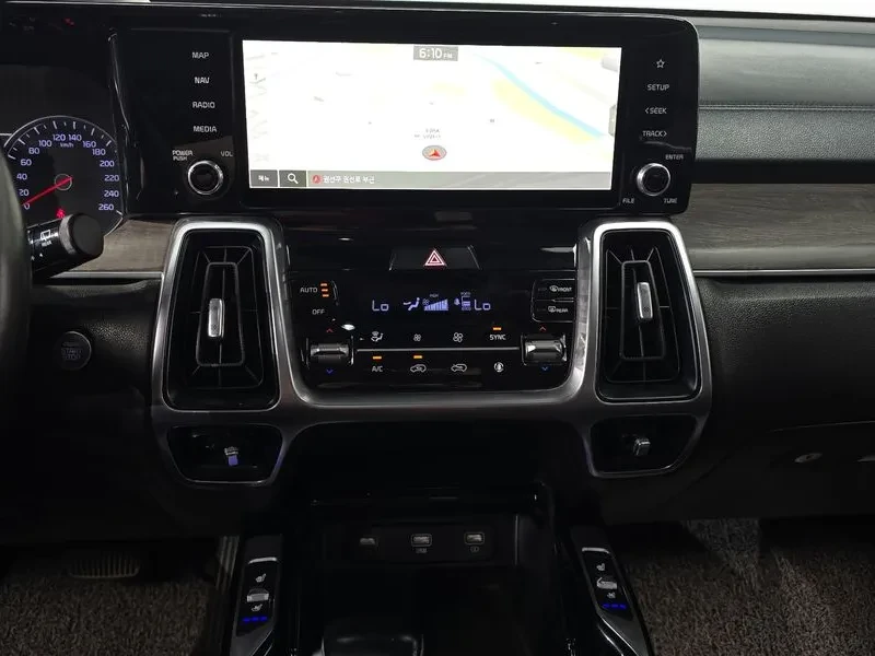 Kia Sorento Diesel 2.2 4Wd Prestige, снимка 13 - Автомобили и джипове - 56159706