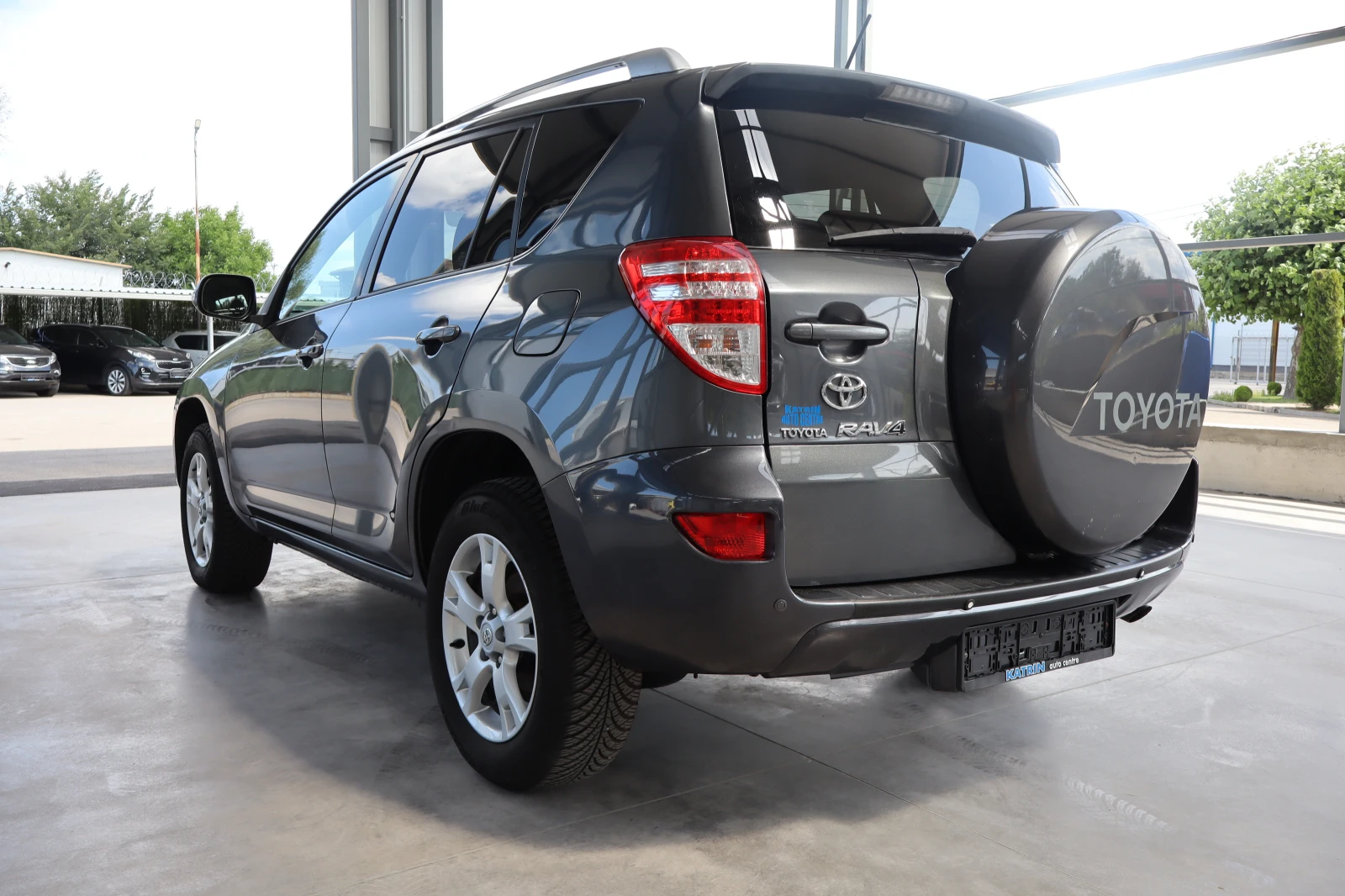 Toyota Rav4 2.2D4D - изображение 7