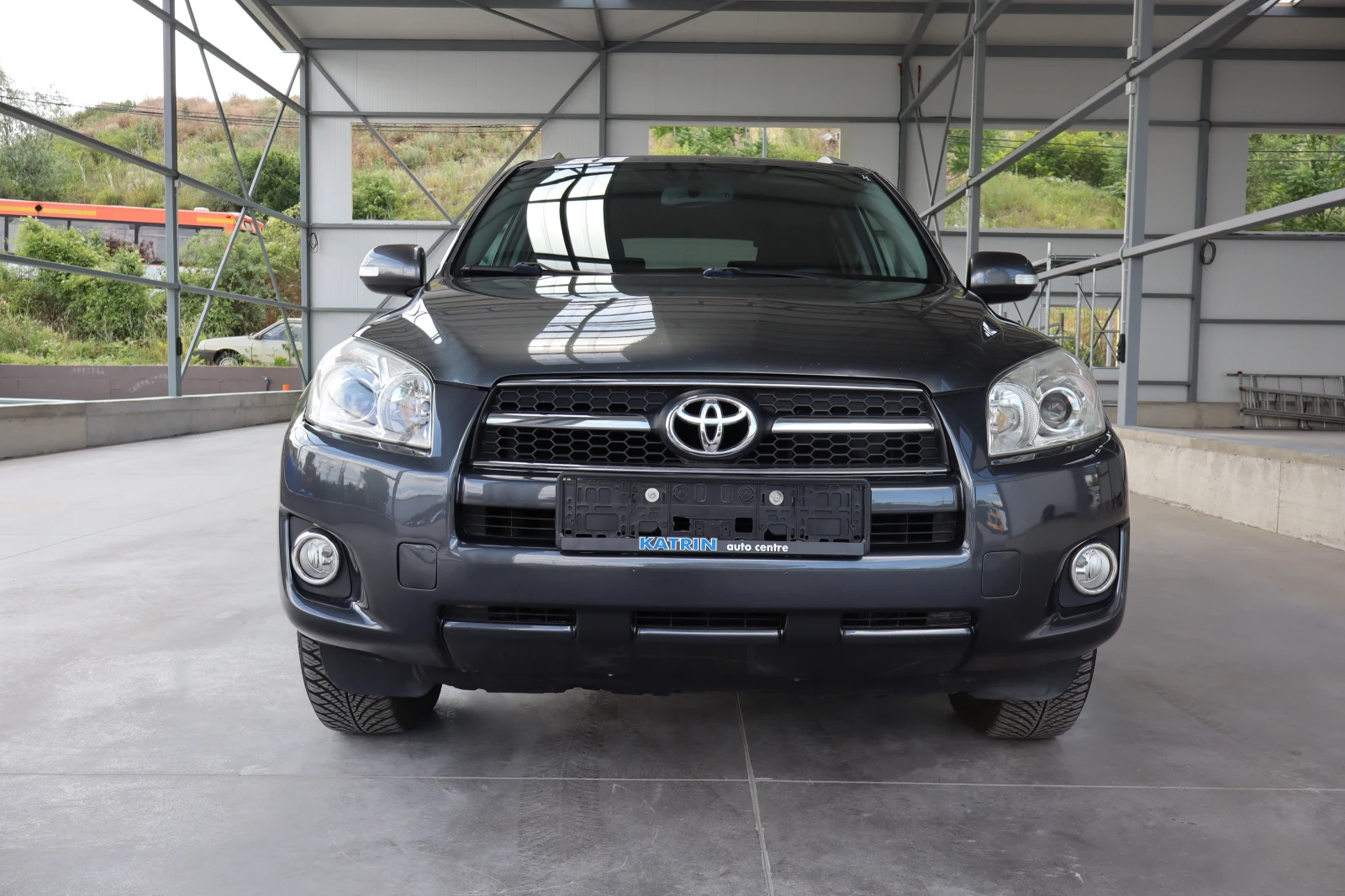 Toyota Rav4 2.2D4D - изображение 2