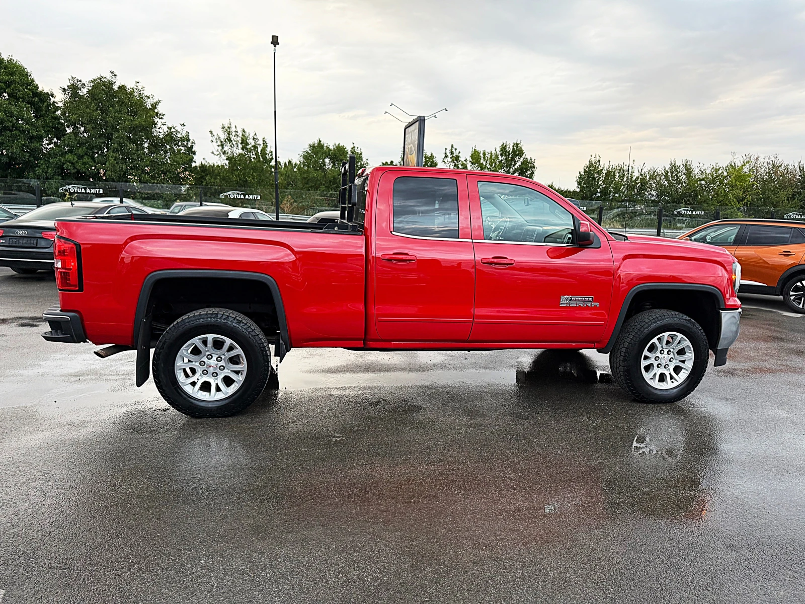 Gmc Sierra FACE-KODIAK-LED-XENON-4x4-NAVI-ПОДГРЯВАНЕ-!!! - изображение 6