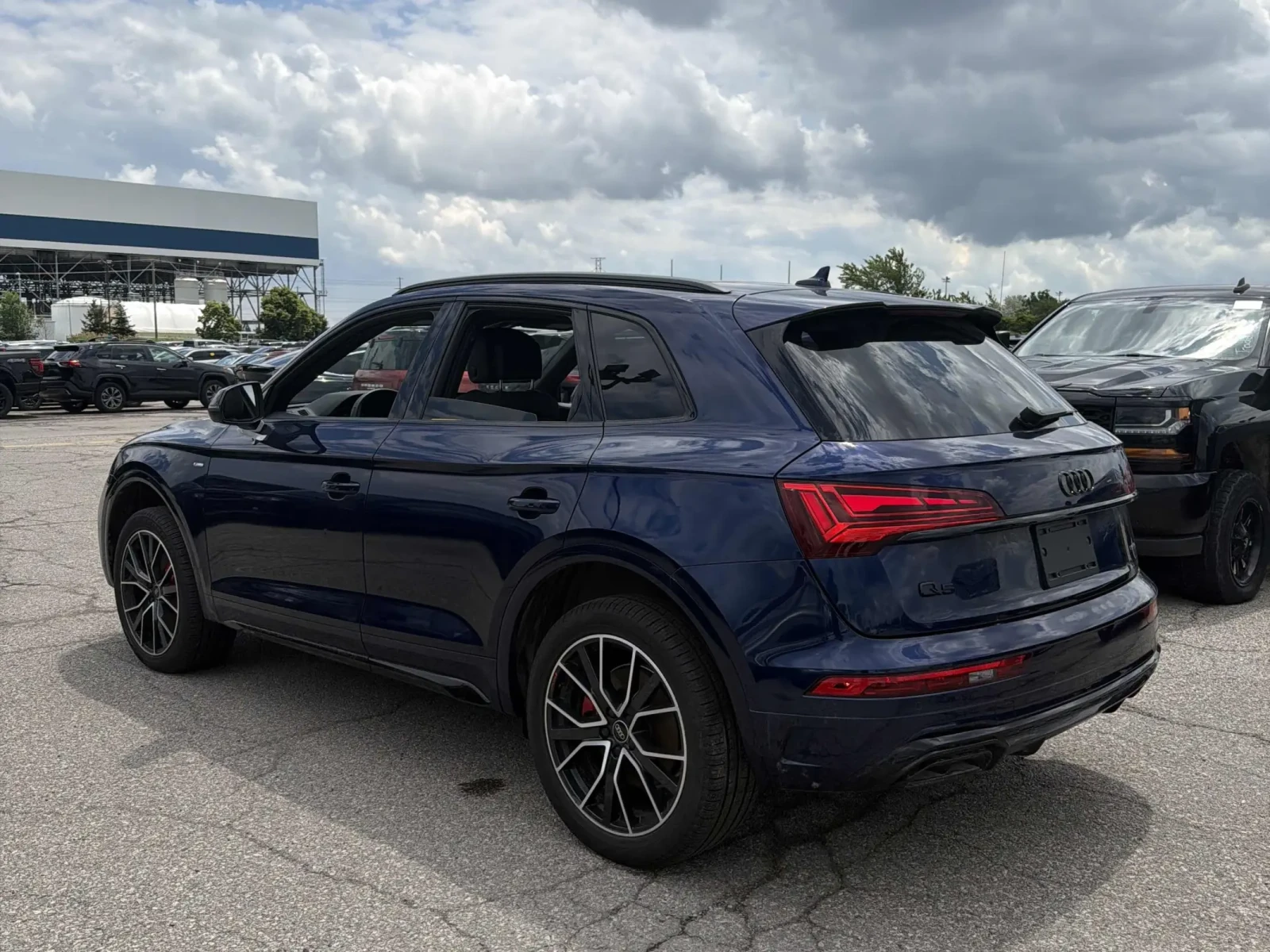 Audi Q5 Progressiv * S line * Black optics * ПАНОРАМА , снимка 3 - Автомобили и джипове - 54963981