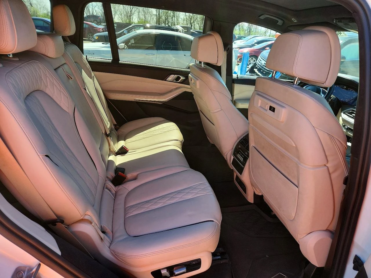BMW X7 4.4l M50I, снимка 11 - Автомобили и джипове - 55093465