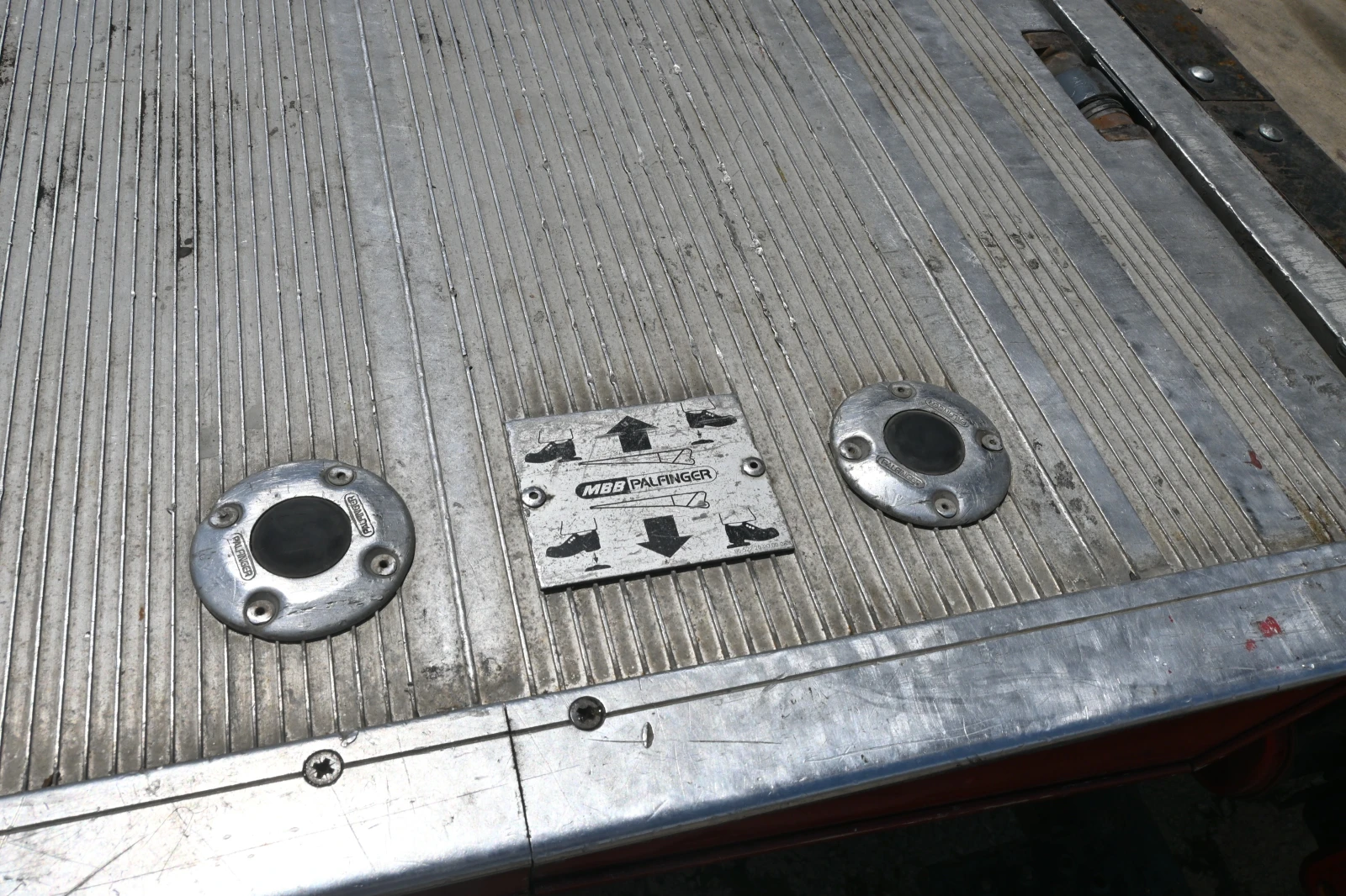 Mercedes-Benz Sprinter 310 10 ПАЛЕТА, снимка 11 - Бусове и автобуси - 54761962