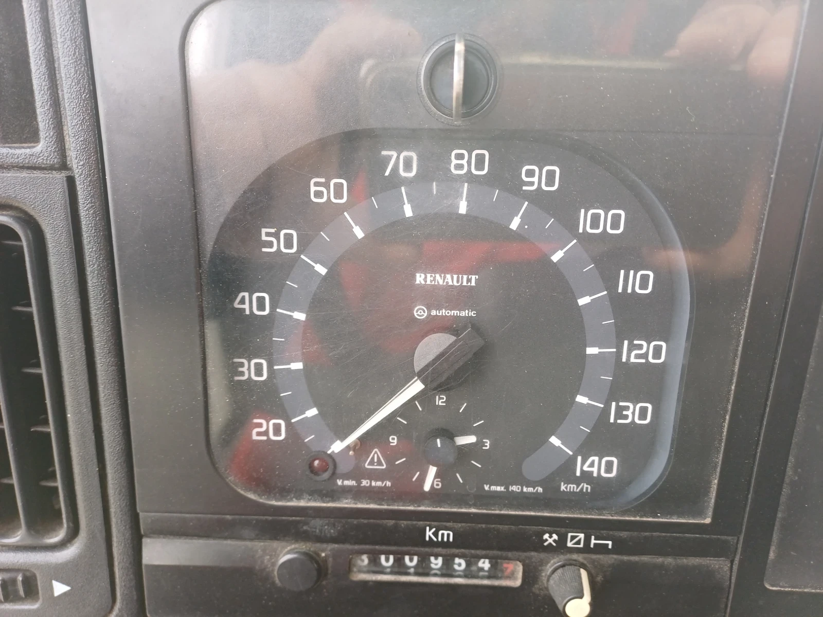 Renault Midlum 210.1 - изображение 10