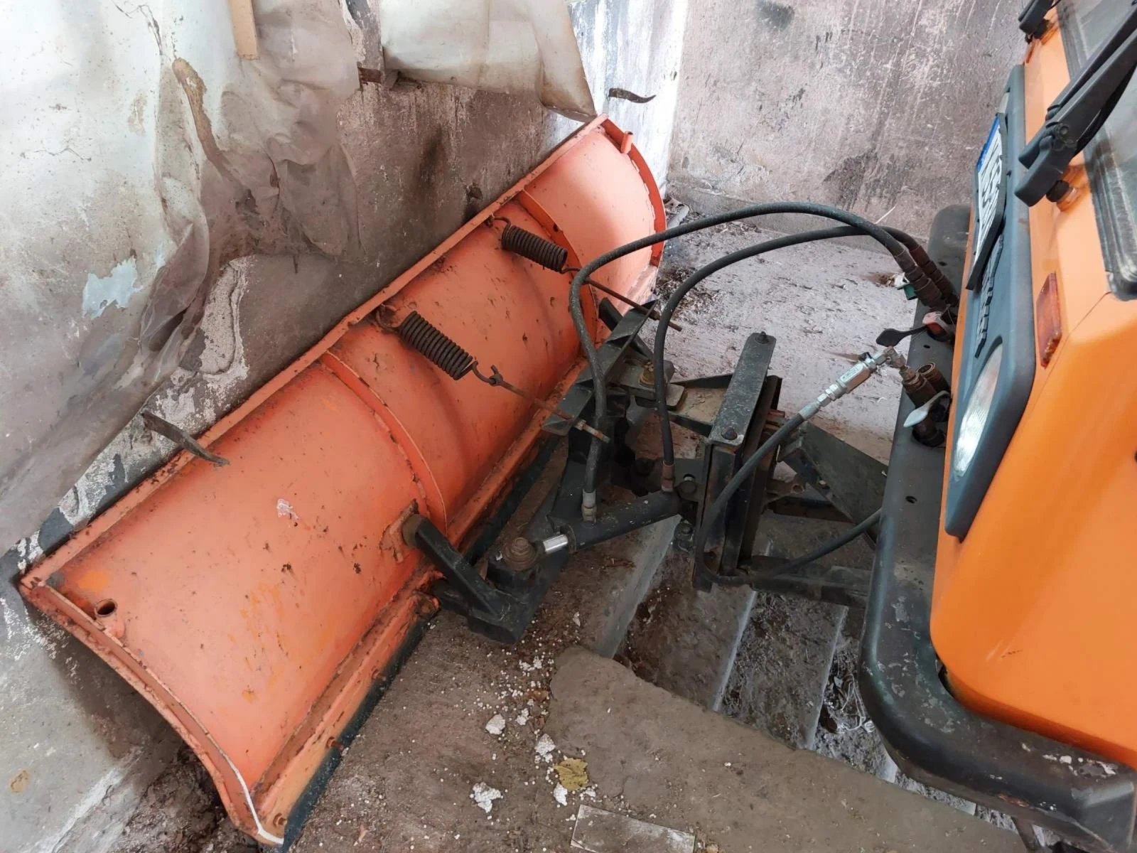 Mercedes-Benz UNIMOG Mullticar - изображение 8