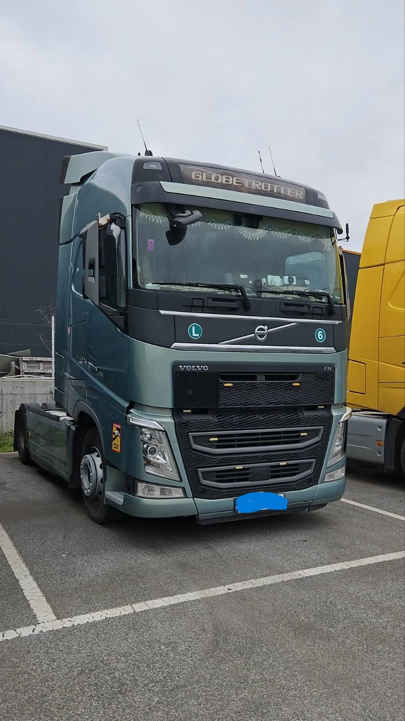 Volvo Fh ADR, снимка 2 - Камиони - 53735455