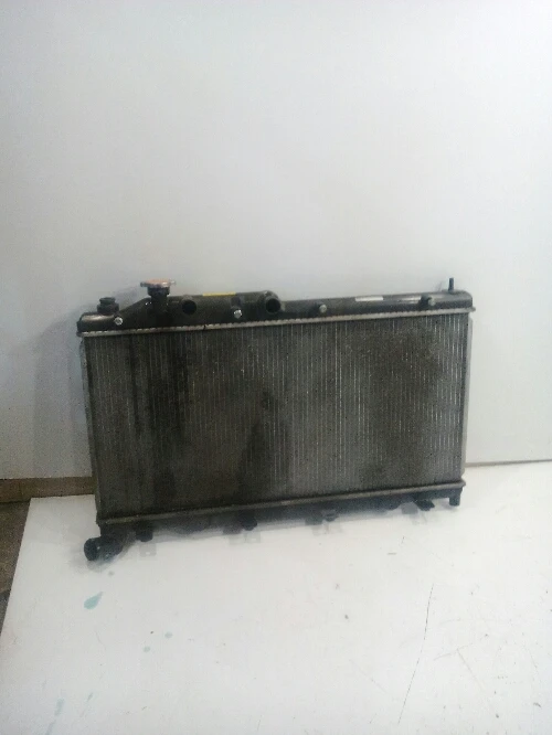 радиатор за субару аутбек 