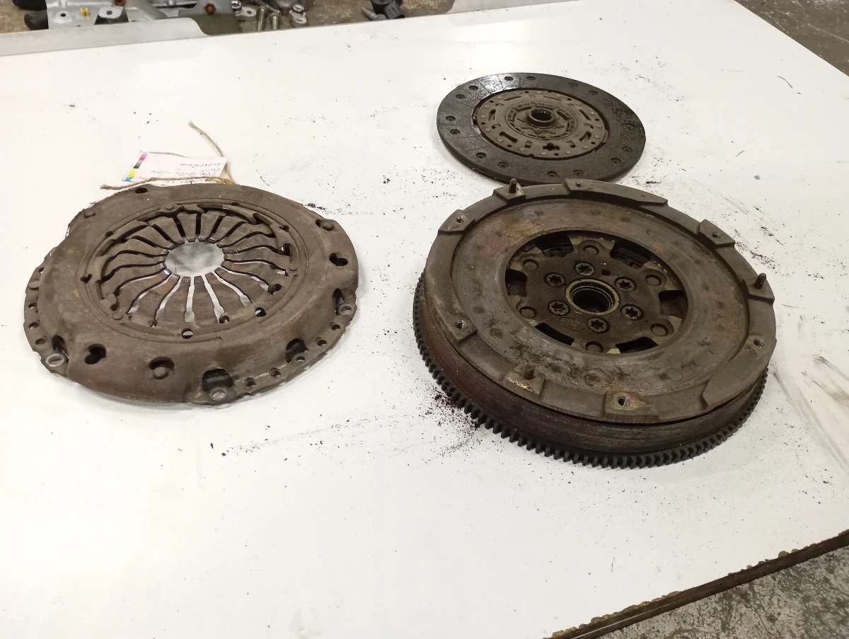 ������� ���� �������� 1,4� ����� | Mobile.bg � ����������� 1