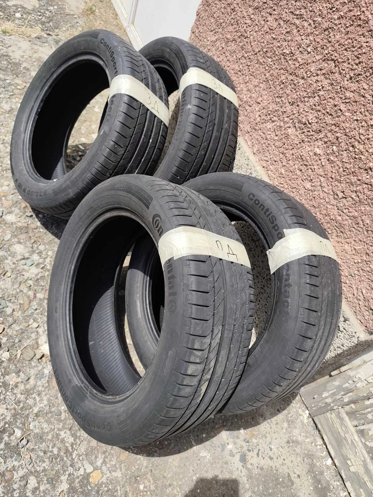 Гуми Летни 235/50R18, снимка 2 - Гуми и джанти - 55333415