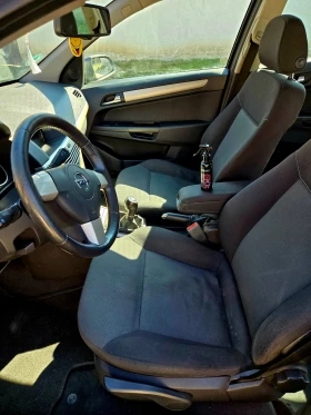 Opel Astra 1.9 tdi Facelift, снимка 9