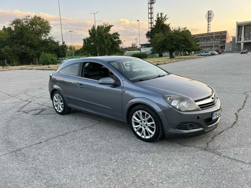 Opel Astra H GTC 1.7 CDTI, снимка 2 - Автомобили и джипове - 47306083