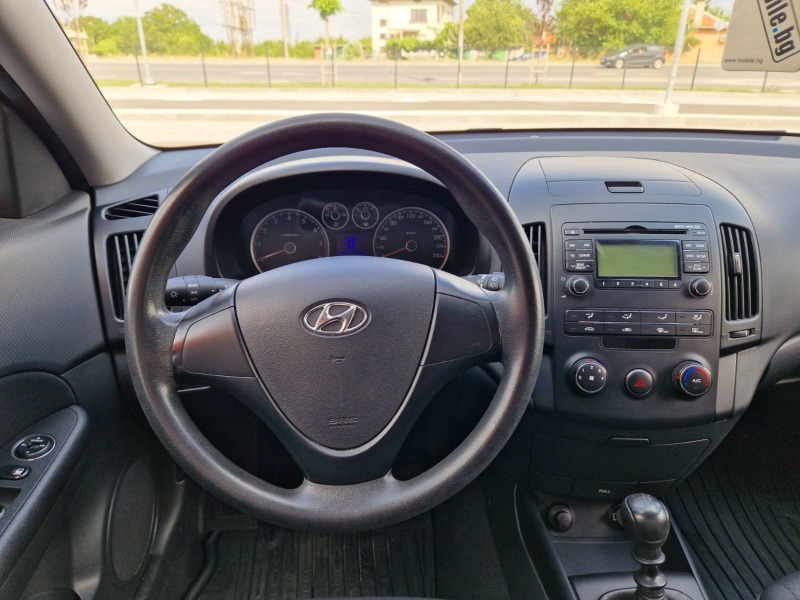 Hyundai I30 1.4, снимка 14 - Автомобили и джипове - 46473255