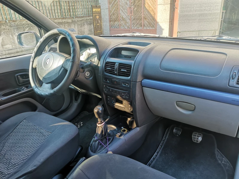 Renault Clio, снимка 8 - Автомобили и джипове - 47387832