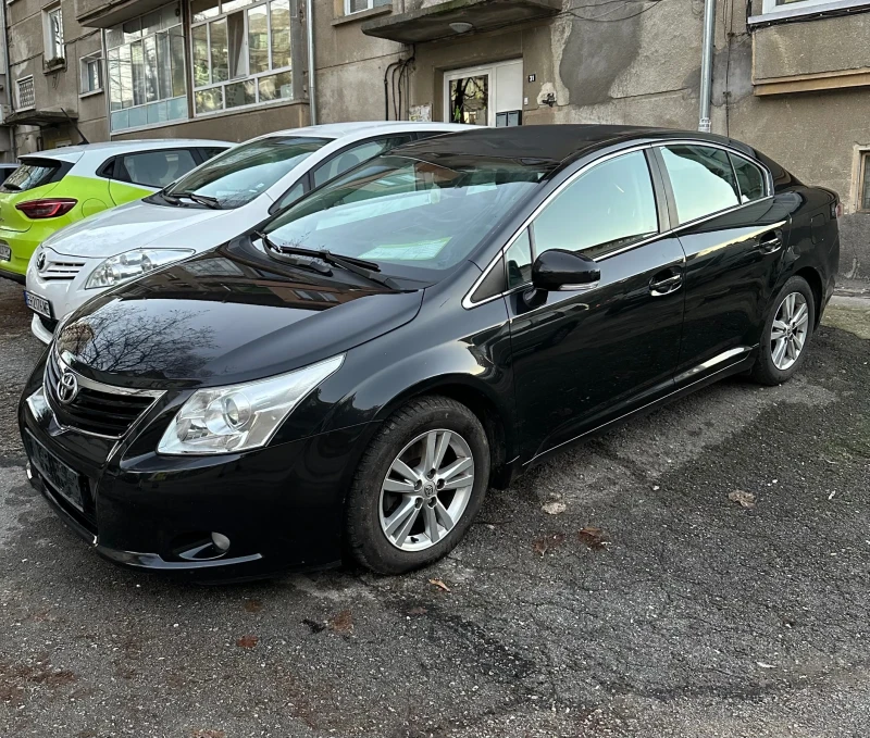 Toyota Avensis 1.8 Сервизна история, снимка 1 - Автомобили и джипове - 48710172