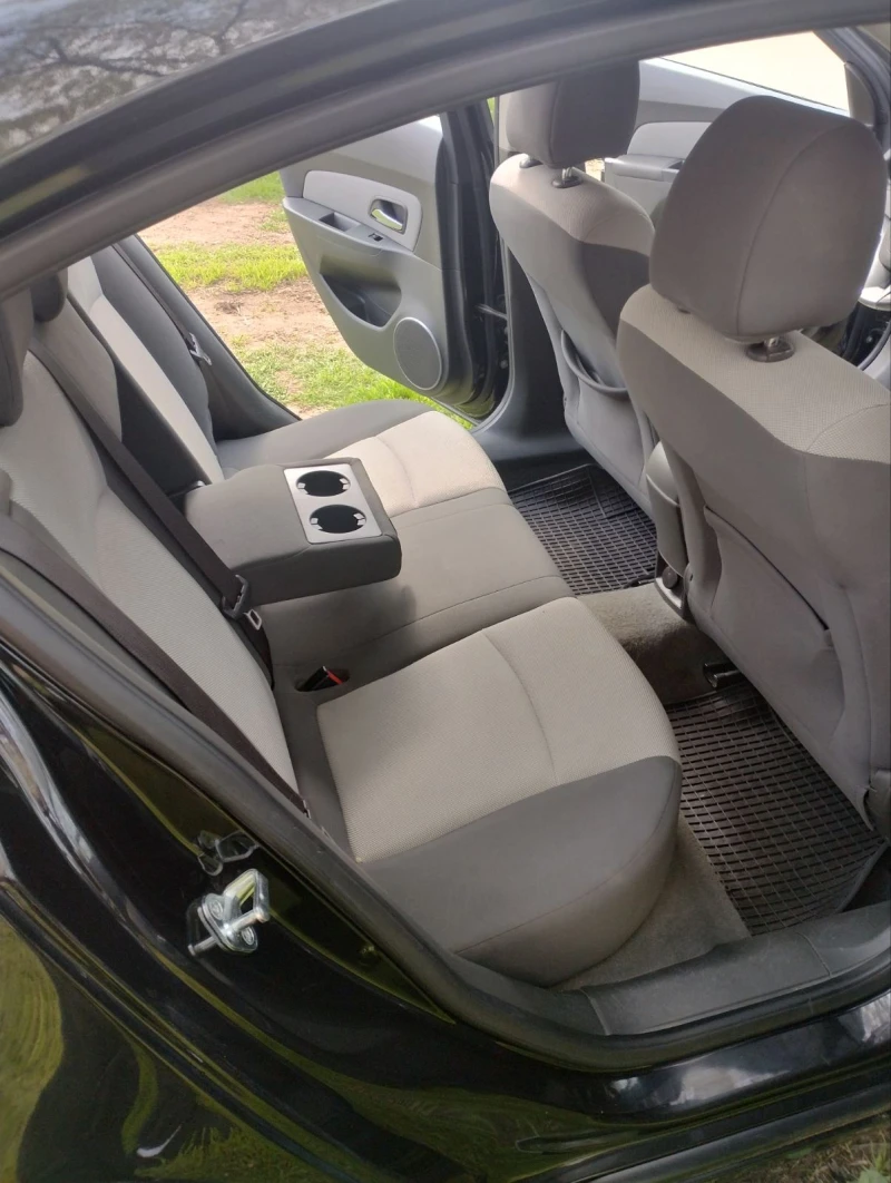 Chevrolet Cruze, снимка 7 - Автомобили и джипове - 49895698