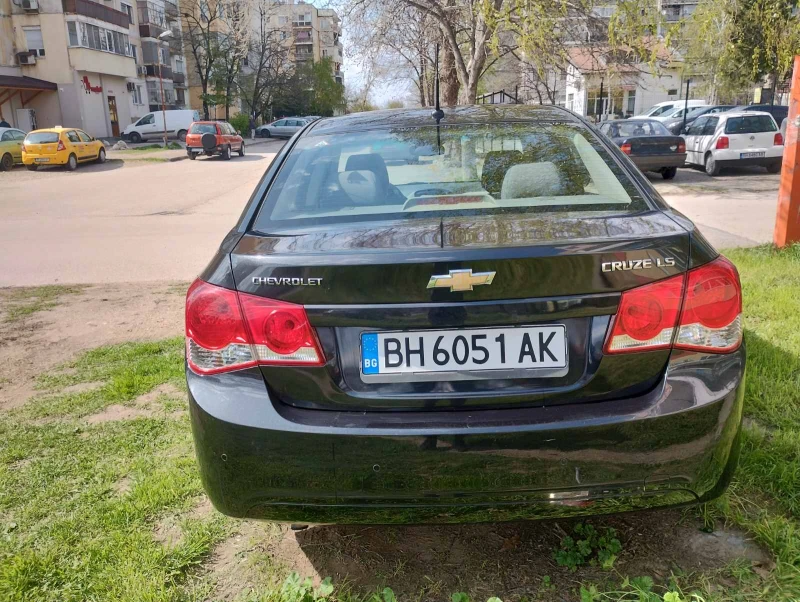 Chevrolet Cruze, снимка 2 - Автомобили и джипове - 49895698