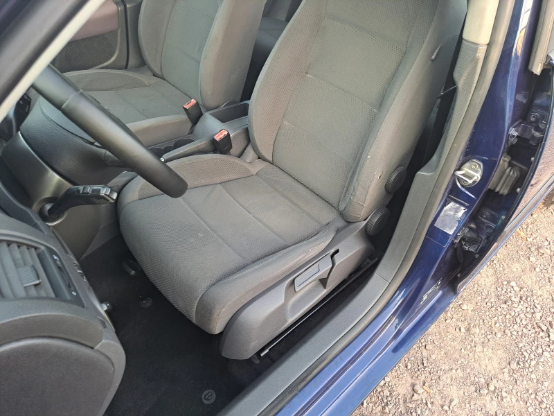 VW Golf 1.9tdi 6-скорости, снимка 12 - Автомобили и джипове - 51703991