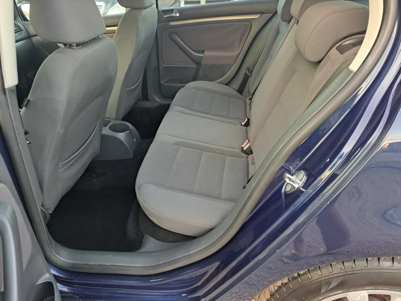 VW Golf 1.9tdi 6-скорости, снимка 13 - Автомобили и джипове - 51703991