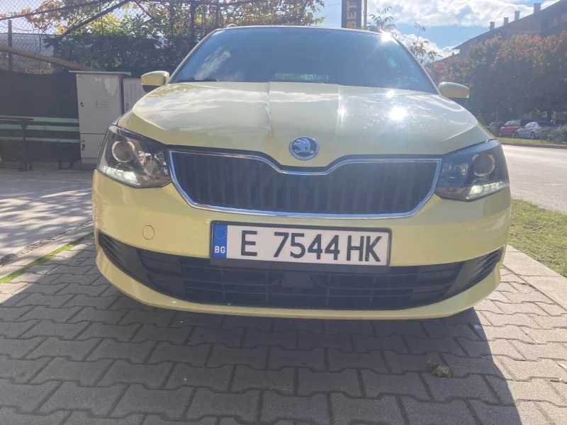 Skoda Fabia 1.0 MPI, снимка 6 - Автомобили и джипове - 52159752