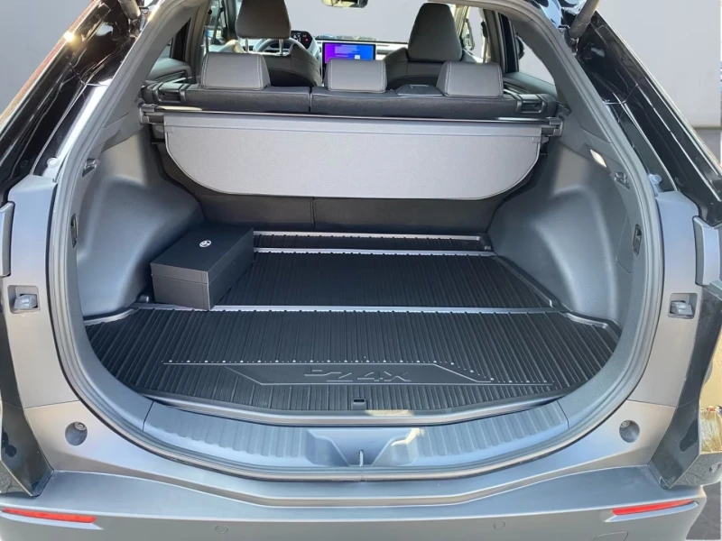 Toyota bZ4X BEV/218HP/AWD/36O/NAVI/LED/DIGI/KLESS/CPLAY/523g, снимка 16 - Автомобили и джипове - 52241639