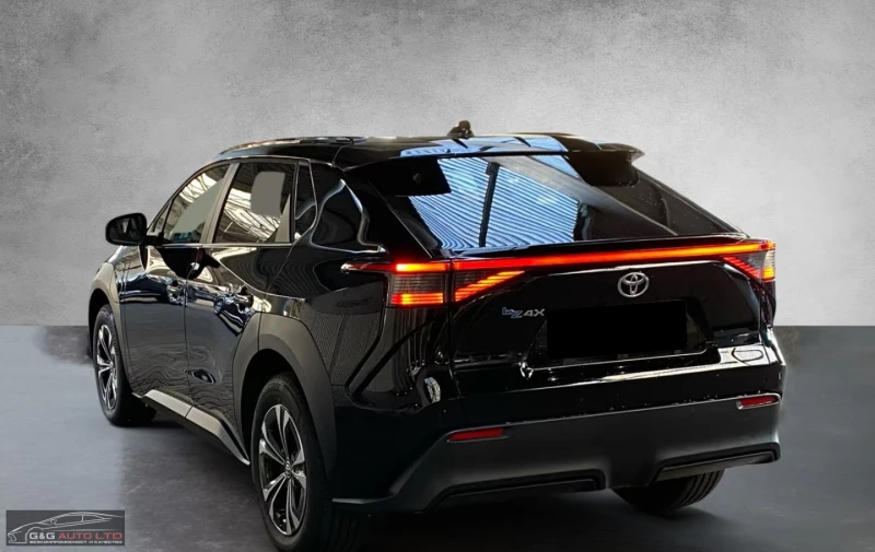 Toyota bZ4X BEV/218HP/AWD/36O/NAVI/LED/DIGI/KLESS/CPLAY/523g, снимка 4 - Автомобили и джипове - 52241639