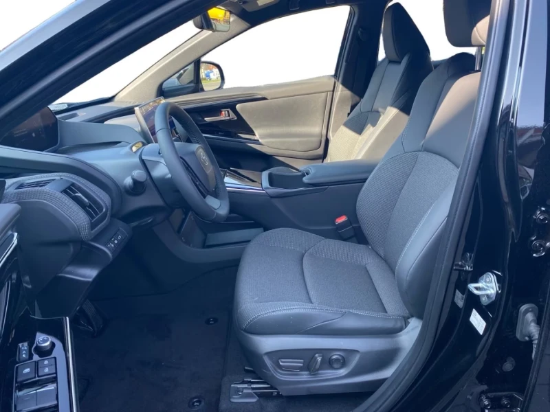 Toyota bZ4X BEV/218HP/AWD/36O/NAVI/LED/DIGI/KLESS/CPLAY/523g, снимка 9 - Автомобили и джипове - 52241639