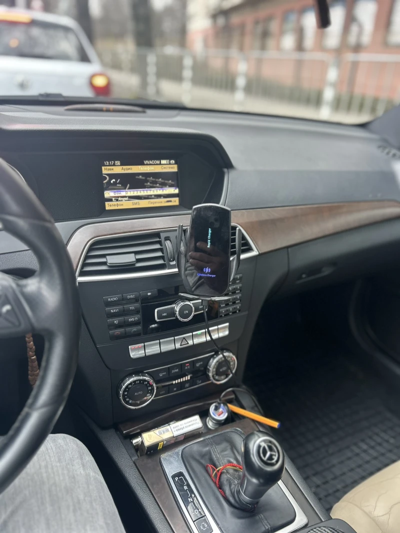 Mercedes-Benz C 220, снимка 11 - Автомобили и джипове - 52718318