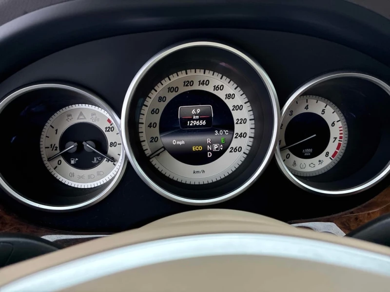 Mercedes-Benz CLS 550 2014 4MATIC * БЕЗ ПЪРВОНАЧАЛНА ВНОСКА* , снимка 8 - Автомобили и джипове - 52728734