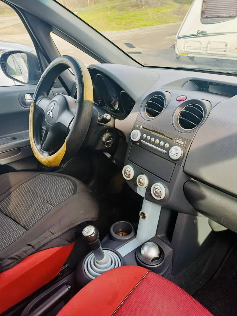 Mitsubishi Colt 1.5 DI-D (2005 г.), снимка 3 - Автомобили и джипове - 53236468