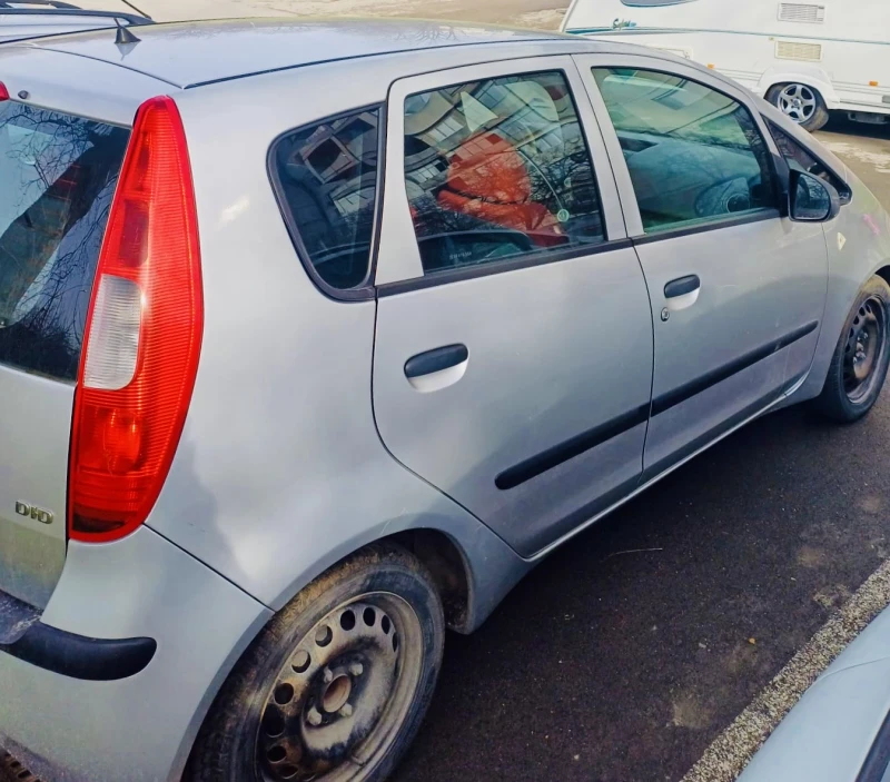 Mitsubishi Colt 1.5 DI-D (2005 г.), снимка 4 - Автомобили и джипове - 53236468