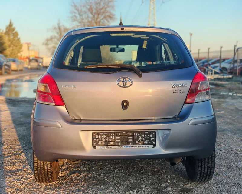 Toyota Yaris 1.4 ДИЗЕЛ 90 К.С. АВТОМАТИК! FACELIFT! УНИКАТ! , снимка 6 - Автомобили и джипове - 53528410